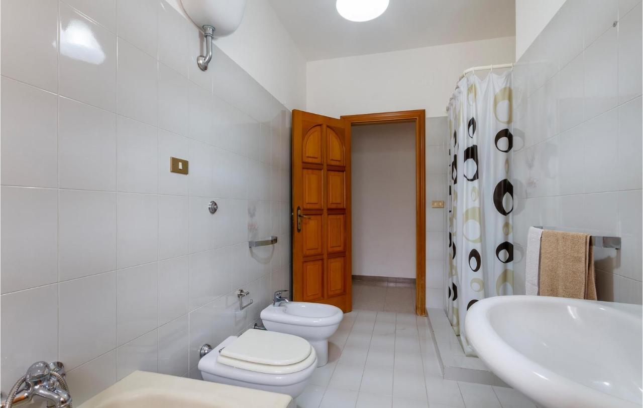 Lovely Apartment In Carovigno With Kitchen Buitenkant foto