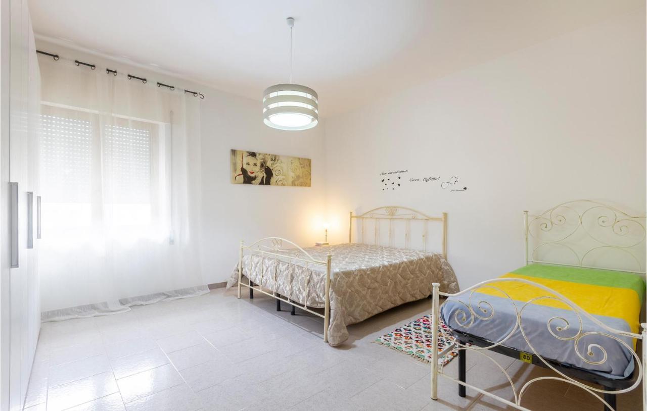 Lovely Apartment In Carovigno With Kitchen Buitenkant foto