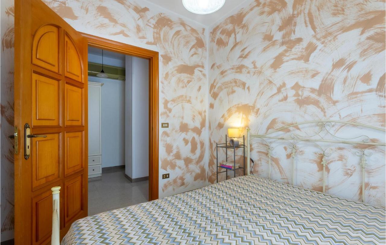 Lovely Apartment In Carovigno With Kitchen Buitenkant foto