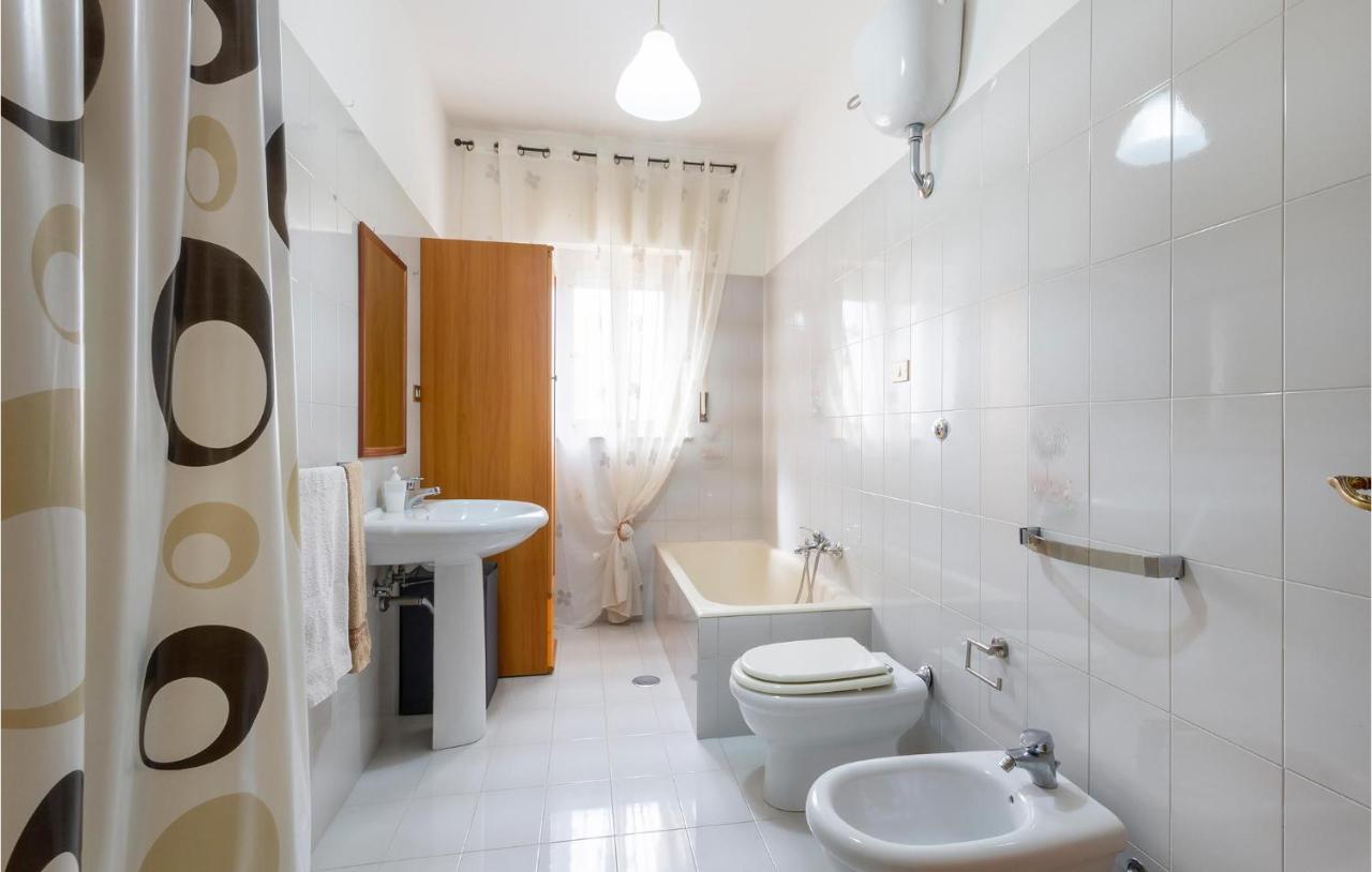 Lovely Apartment In Carovigno With Kitchen Buitenkant foto